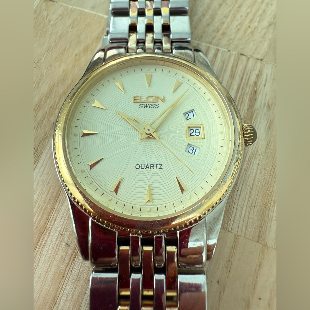 Elgin Swiss men’s two toned classic watch NEW BATTERY